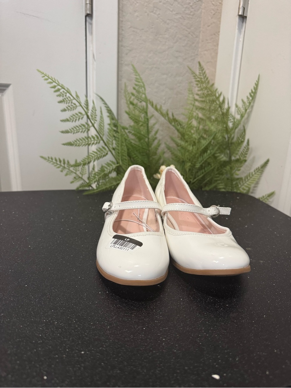 & Other Stories White Patent Mary Jane Girls Dress Shoes